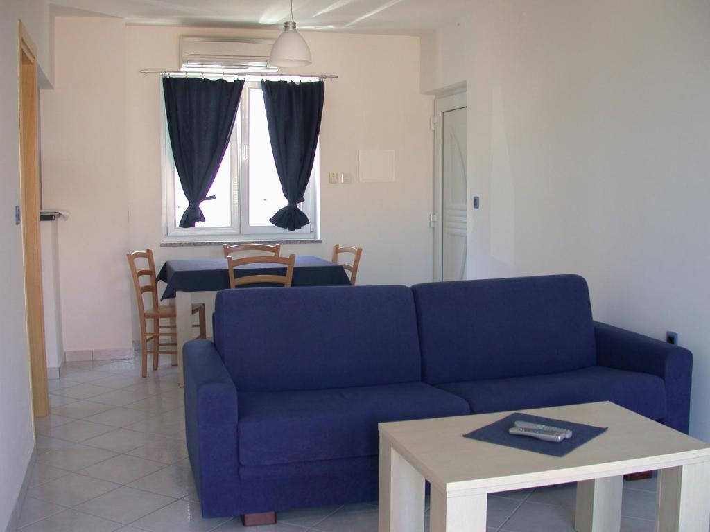 Vis A Vis Apartments Baska  Room photo